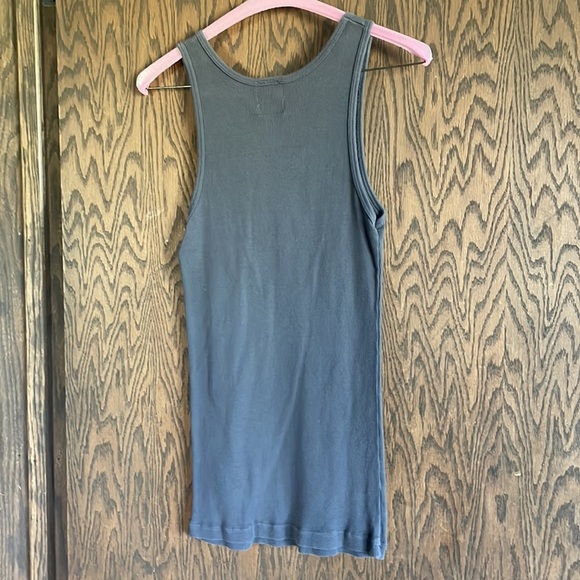 Gray Tank Top with Fleur-de-Lis Patch - Picture 3 of 3